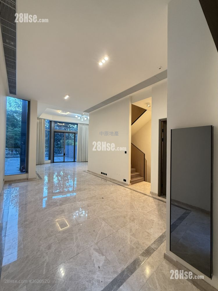Le Point Rental 2,741 ft² Le Point Rental 2,741 ft²