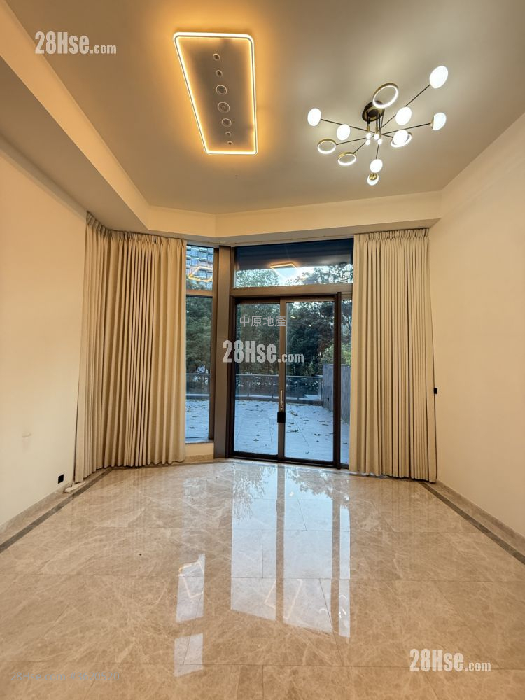 Le Point Rental 2,741 ft² Le Point Rental 2,741 ft²