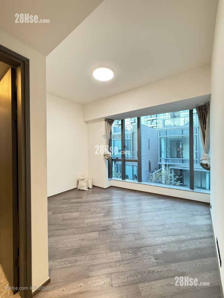 Le Point Rental 2,741 ft² Le Point Rental 2,741 ft²