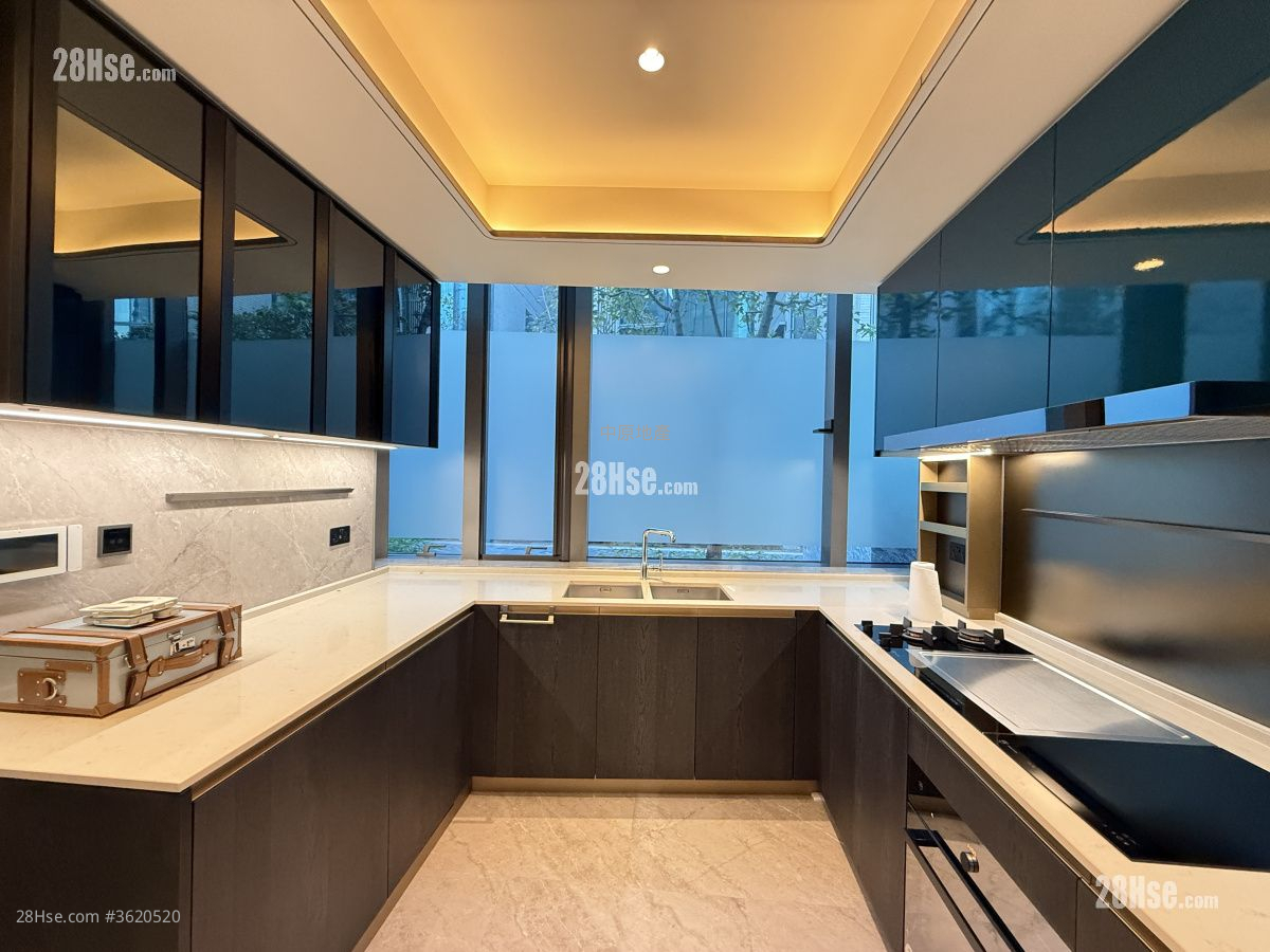 Le Point Rental 2,741 ft² Le Point Rental 2,741 ft²