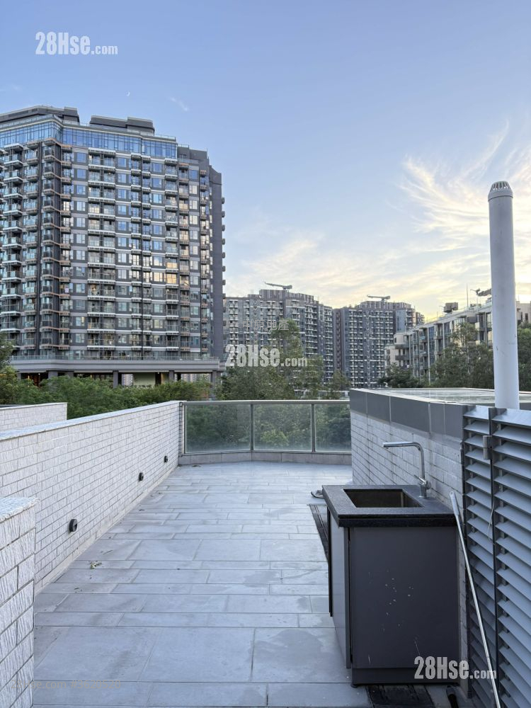 Le Point Rental 2,741 ft² Le Point Rental 2,741 ft²