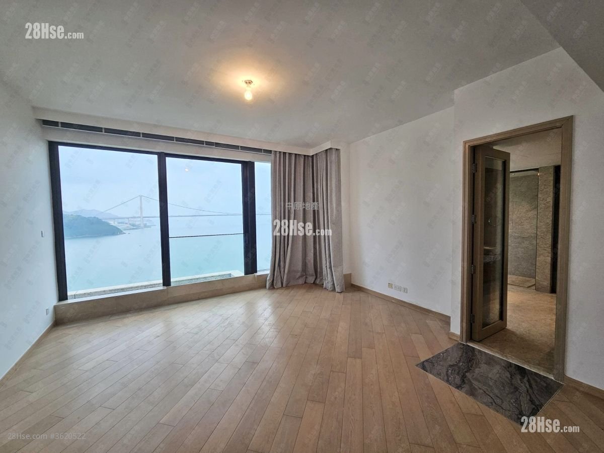 Deauville Rental 2,396 ft² Deauville Rental 2,396 ft²
