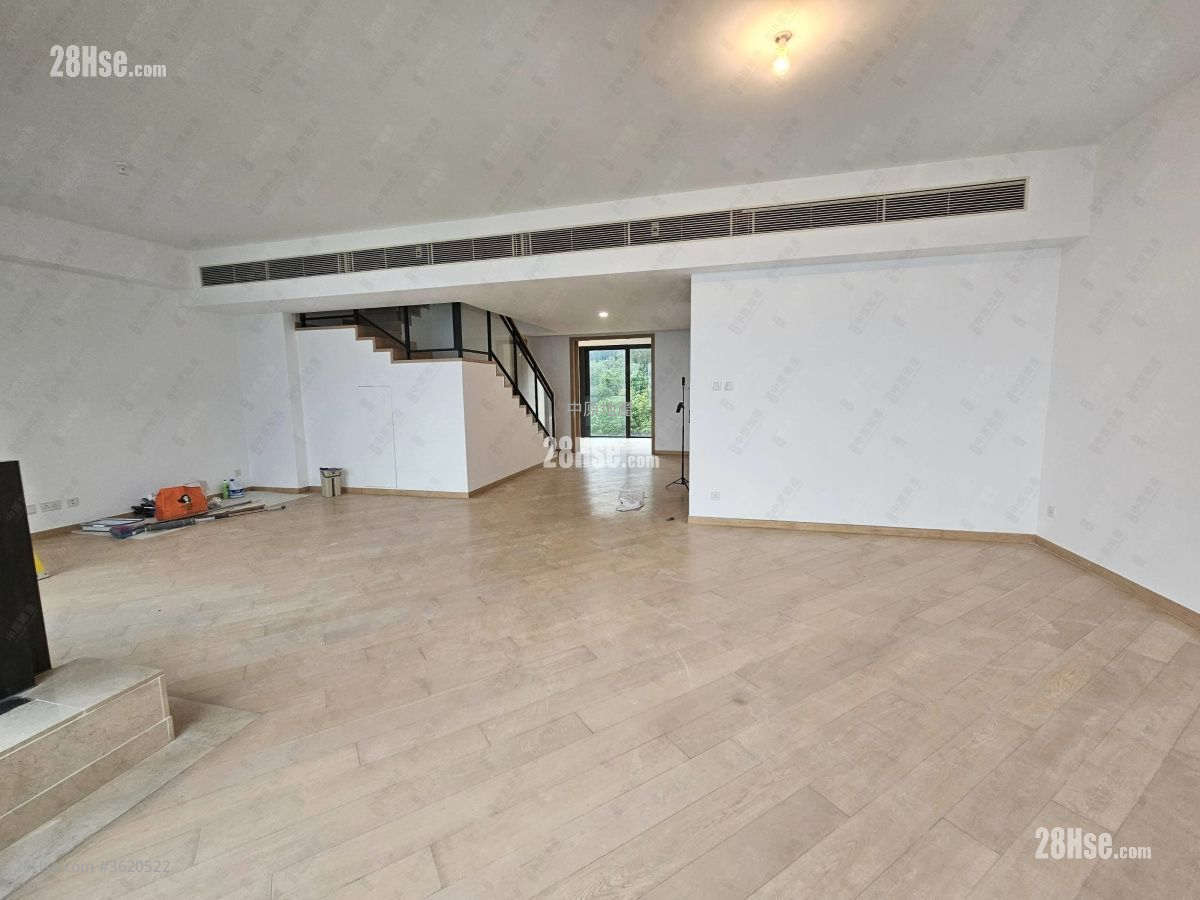 Deauville Rental 2,396 ft² Deauville Rental 2,396 ft²