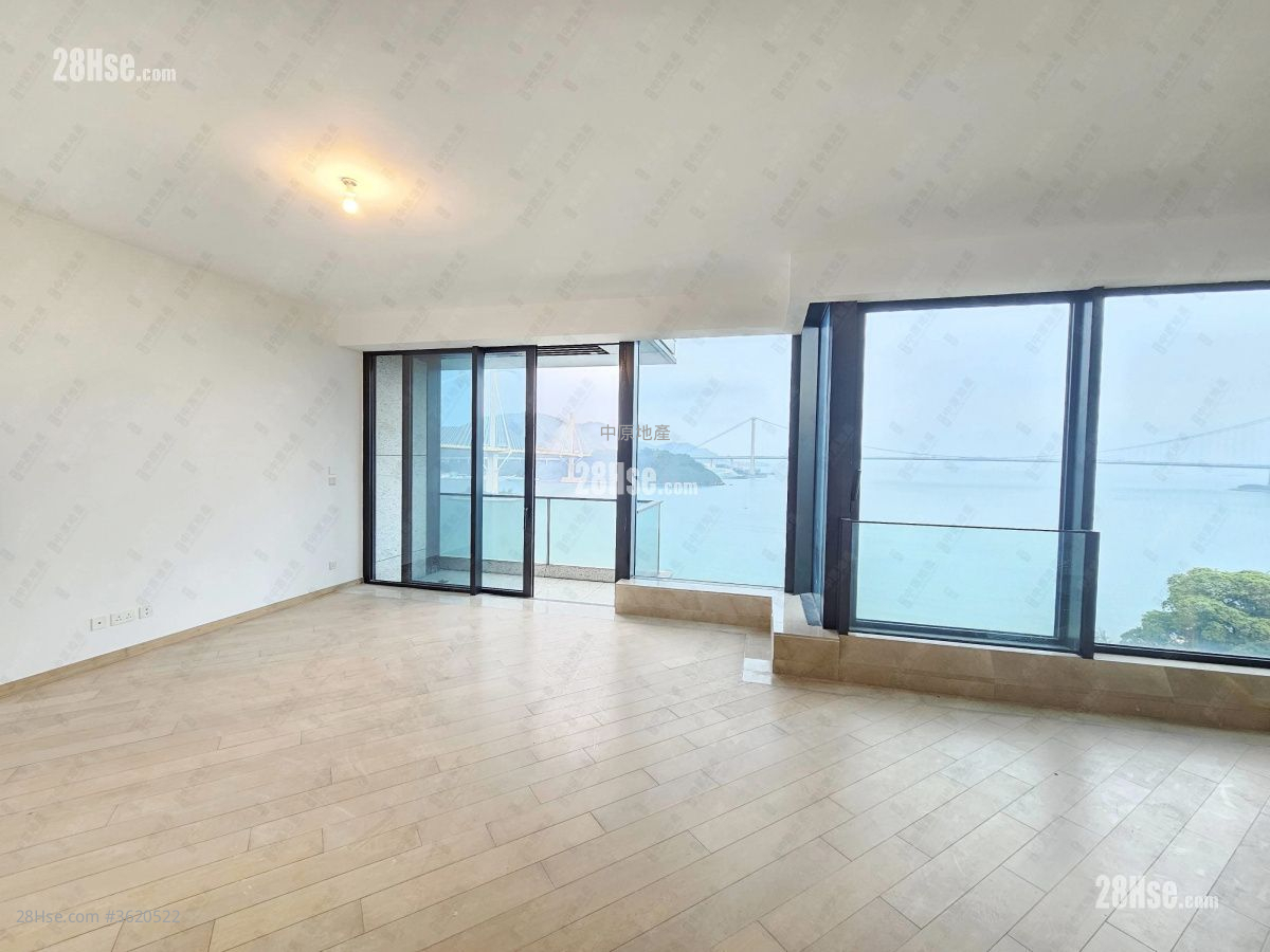 Deauville Rental 2,396 ft² Deauville Rental 2,396 ft²