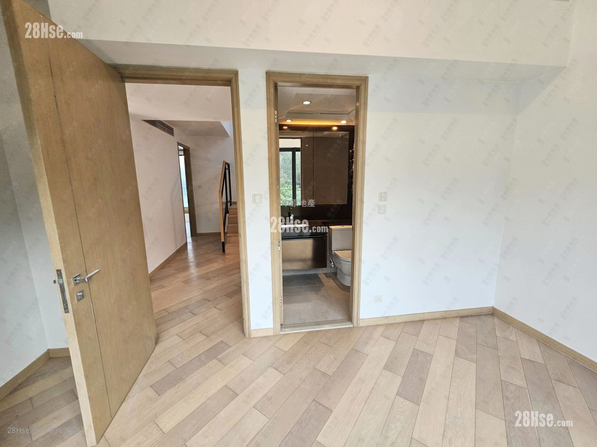 Deauville Rental 2,396 ft² Deauville Rental 2,396 ft²
