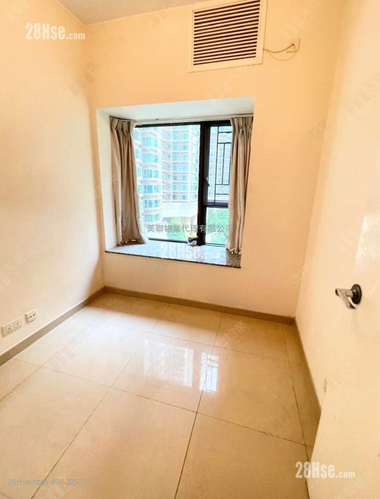 Liberte Sell 3 Bedrooms , 1 Bathroom 609 ft² Liberte Sell 3 Bedrooms , 1 Bathroom 609 ft²