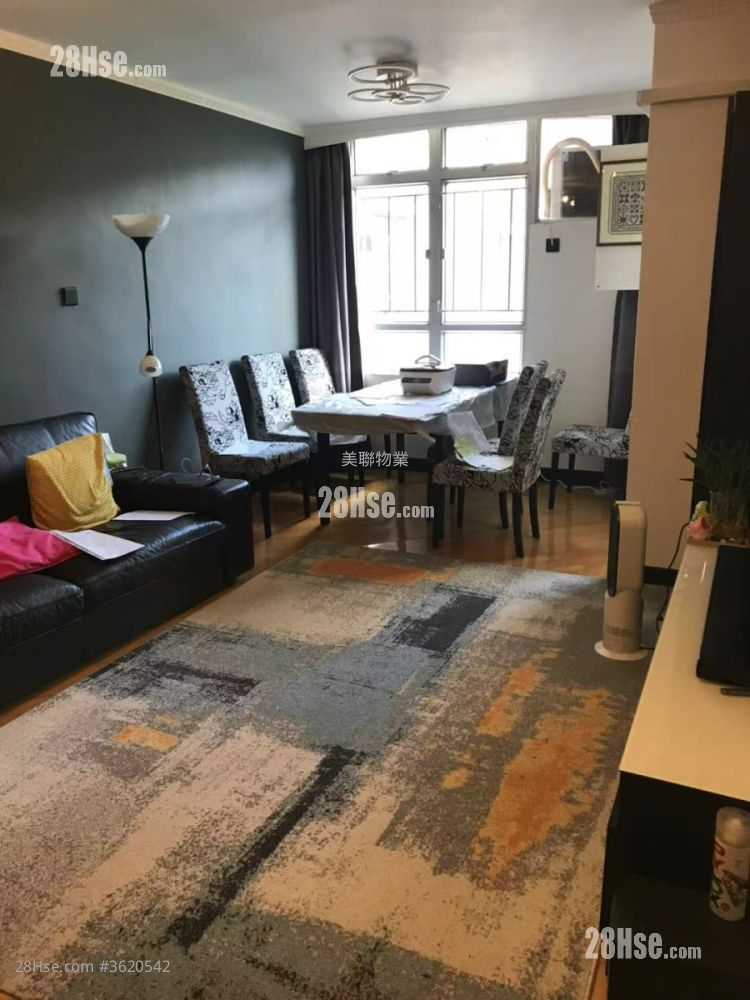 Yu Tung Court Sell 3 Bedrooms , 1 Bathroom 634 ft² Yu Tung Court Sell 3 Bedrooms , 1 Bathroom 634 ft²