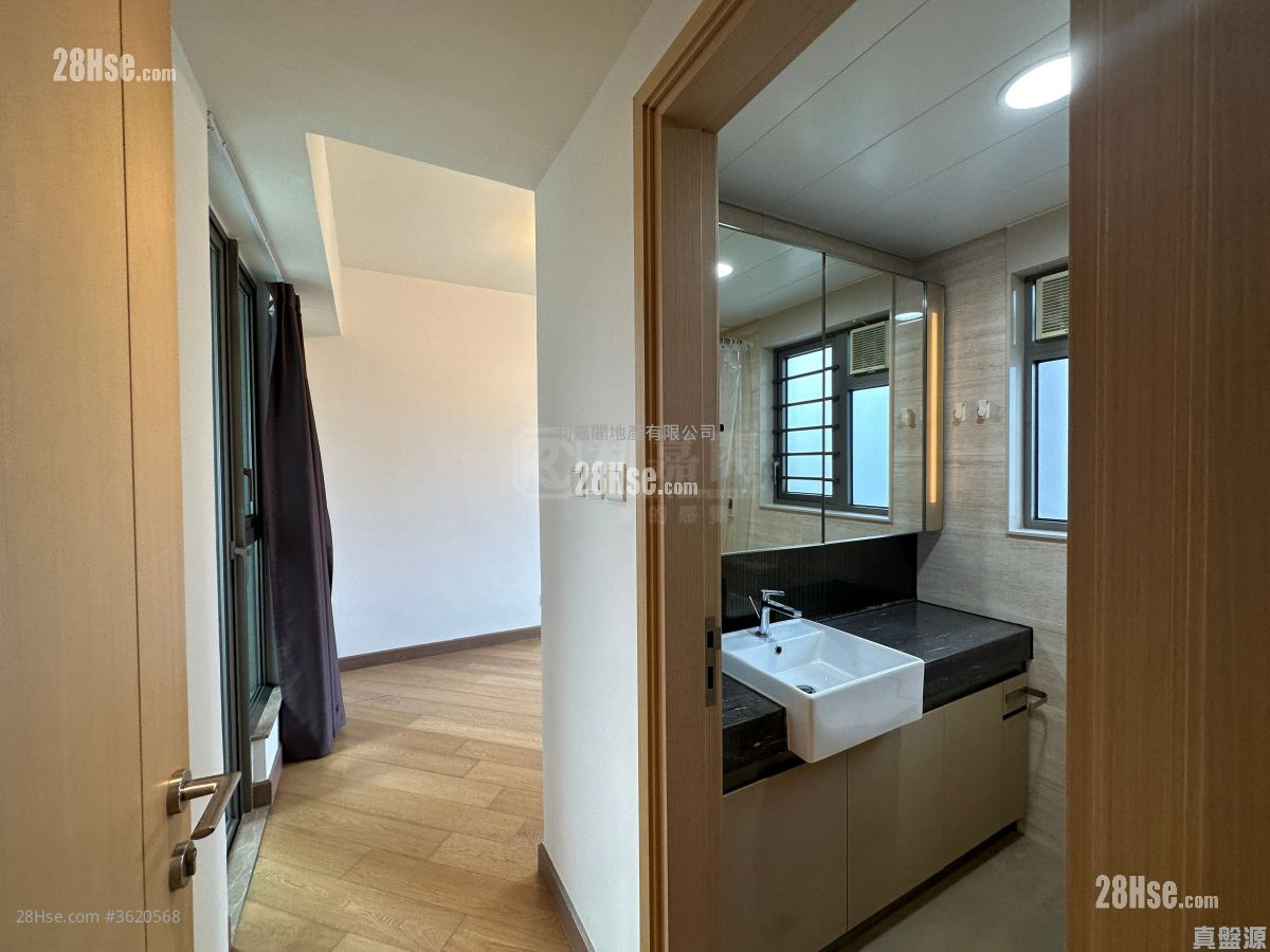 Parc City Sell 3 Bedrooms , 2 Bathrooms 763 ft² Parc City Sell 3 Bedrooms , 2 Bathrooms 763 ft²
