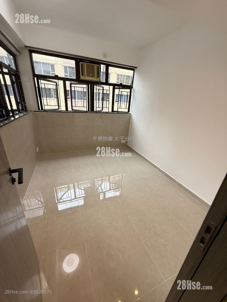 Canton Building Rental 3 Bedrooms 579 ft² Canton Building Rental 3 Bedrooms 579 ft²