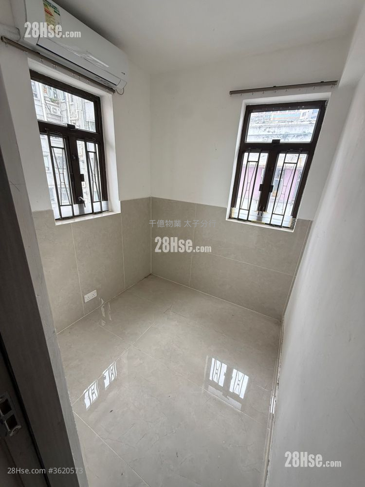 Canton Building Rental 3 Bedrooms 579 ft² Canton Building Rental 3 Bedrooms 579 ft²