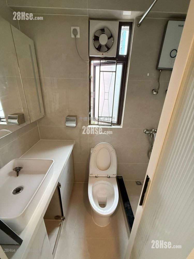 Canton Building Rental 3 Bedrooms 579 ft² Canton Building Rental 3 Bedrooms 579 ft²