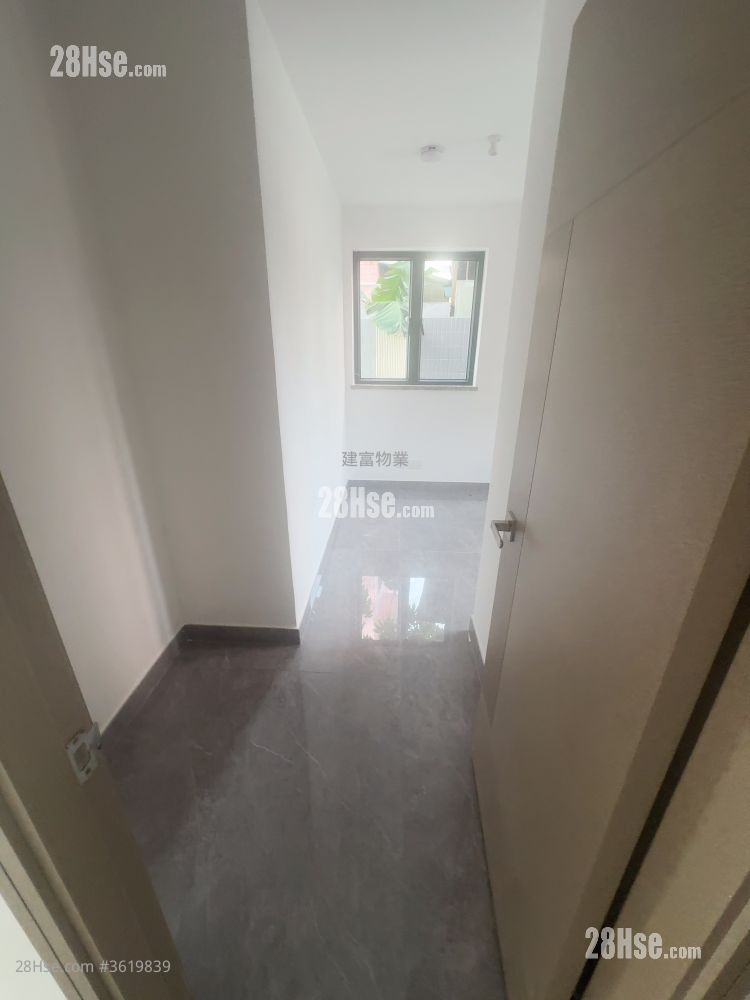 Village Sell 3 Bedrooms , 1 Bathroom 700 ft² Village Sell 3 Bedrooms , 1 Bathroom 700 ft²