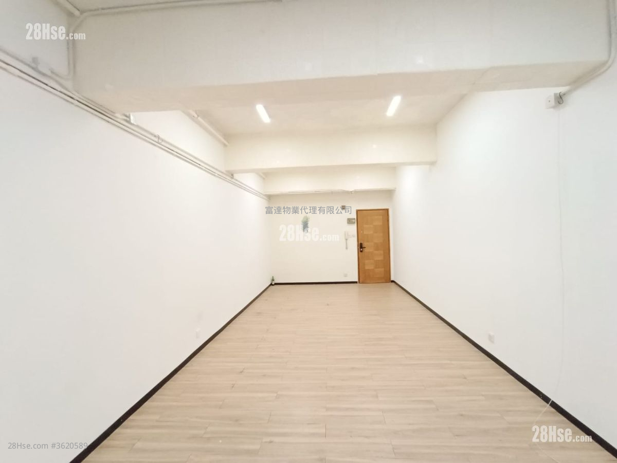 發利工業大廈 租盤 333 平方呎 發利工業大廈 租盤 333 平方呎