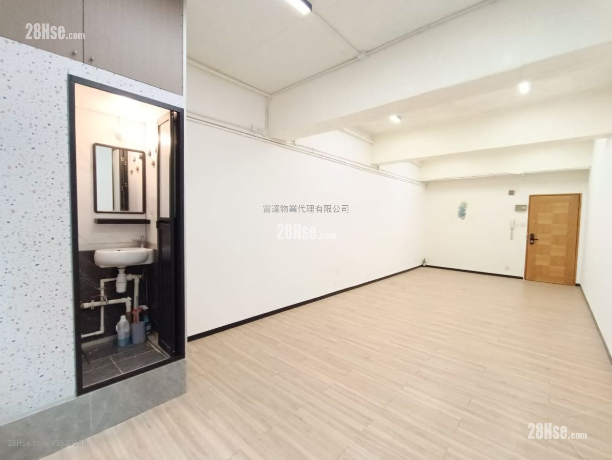 發利工業大廈 租盤 333 平方呎 發利工業大廈 租盤 333 平方呎