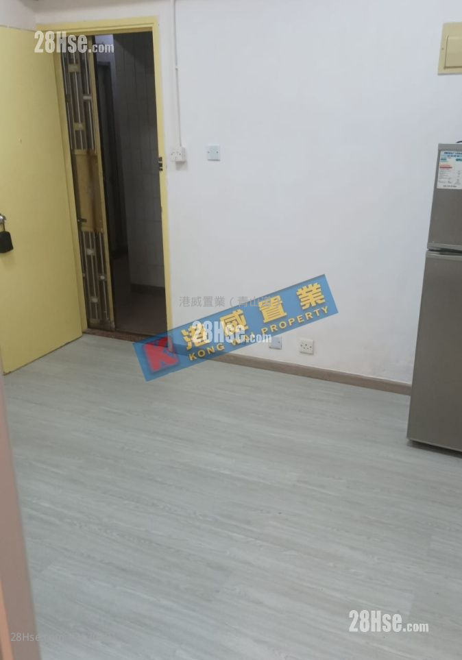 Cheung Fai Mansion Sell 1 Bathroom 201 ft² Cheung Fai Mansion Sell 1 Bathroom 201 ft²