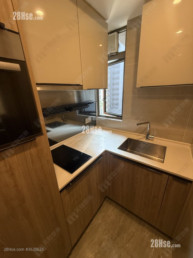 Centra Horizon Rental Studio , 1 Bathroom 243 ft² Centra Horizon Rental Studio , 1 Bathroom 243 ft²