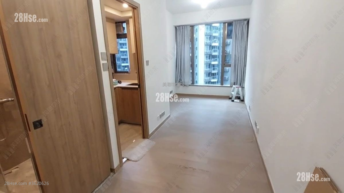 Centra Horizon Rental Studio , 1 Bathroom 243 ft² Centra Horizon Rental Studio , 1 Bathroom 243 ft²