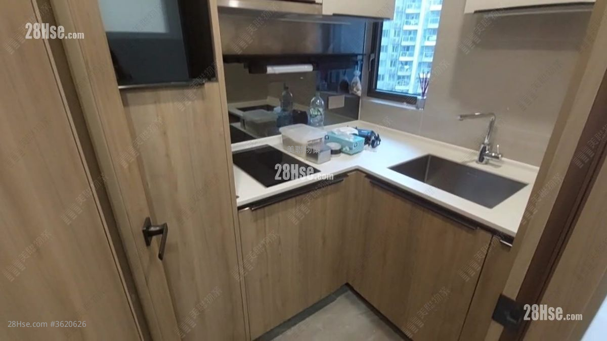 Centra Horizon Rental Studio , 1 Bathroom 243 ft² Centra Horizon Rental Studio , 1 Bathroom 243 ft²