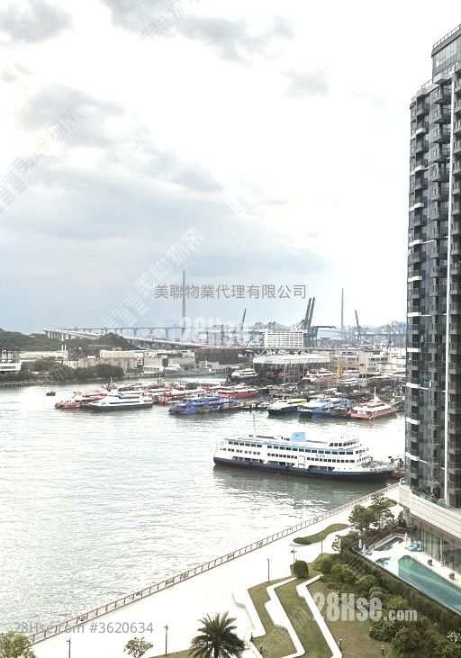 Grand Victoria Rental 315 ft² Grand Victoria Rental 315 ft²
