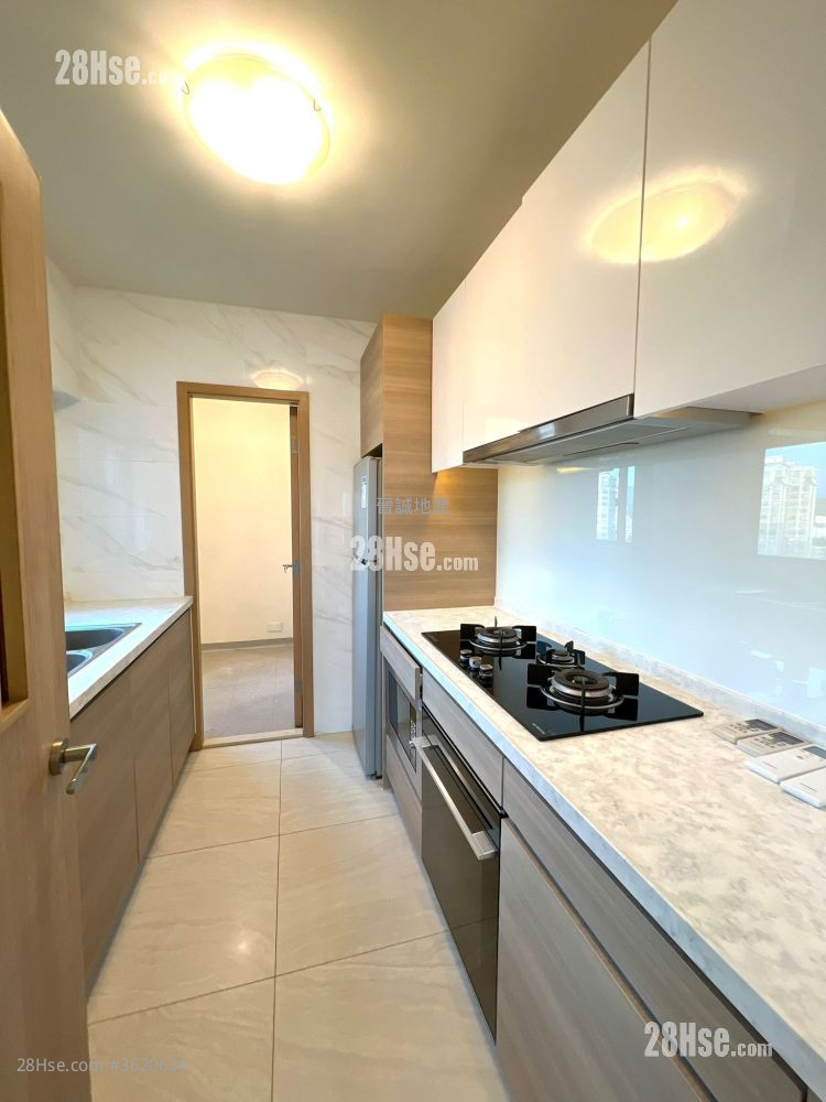 Hong Kong Gold Coast Rental 4 Bedrooms , 3 Bathrooms 875 ft² Hong Kong Gold Coast Rental 4 Bedrooms , 3 Bathrooms 875 ft²