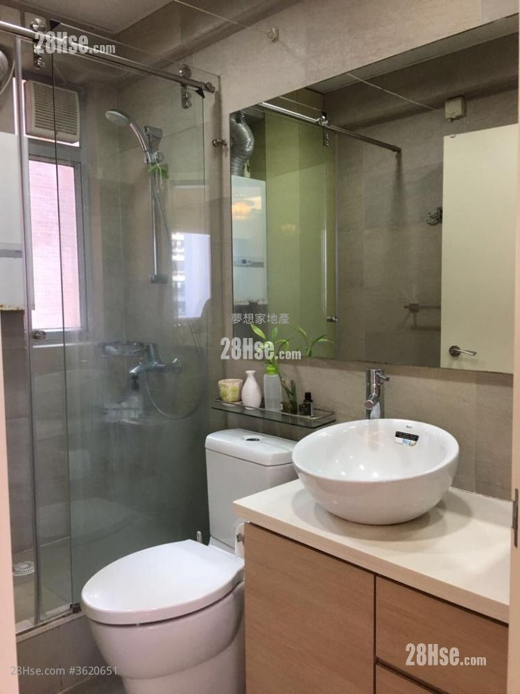 Bonham Crest Sell 1 Bedroom , 1 Bathroom 555 ft² Bonham Crest Sell 1 Bedroom , 1 Bathroom 555 ft²