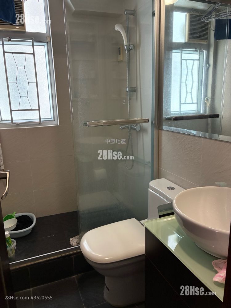 City One Shatin Sell 3 Bedrooms , 1 Bathroom 451 ft² City One Shatin Sell 3 Bedrooms , 1 Bathroom 451 ft²