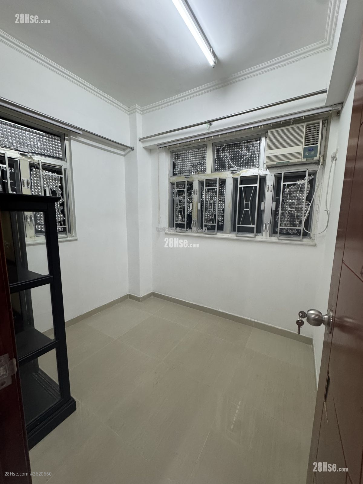 Kam Wah Building Rental 2 Bedrooms 414 ft² Kam Wah Building Rental 2 Bedrooms 414 ft²