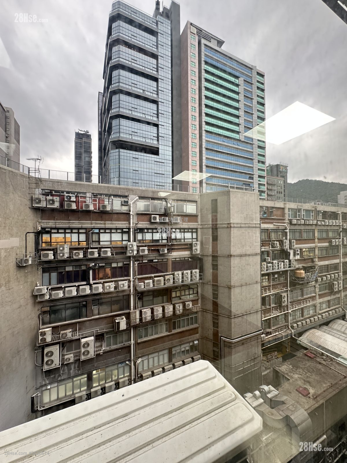 香港紗廠工業大廈5期 租盤 360 平方呎 香港紗廠工業大廈5期 租盤 360 平方呎