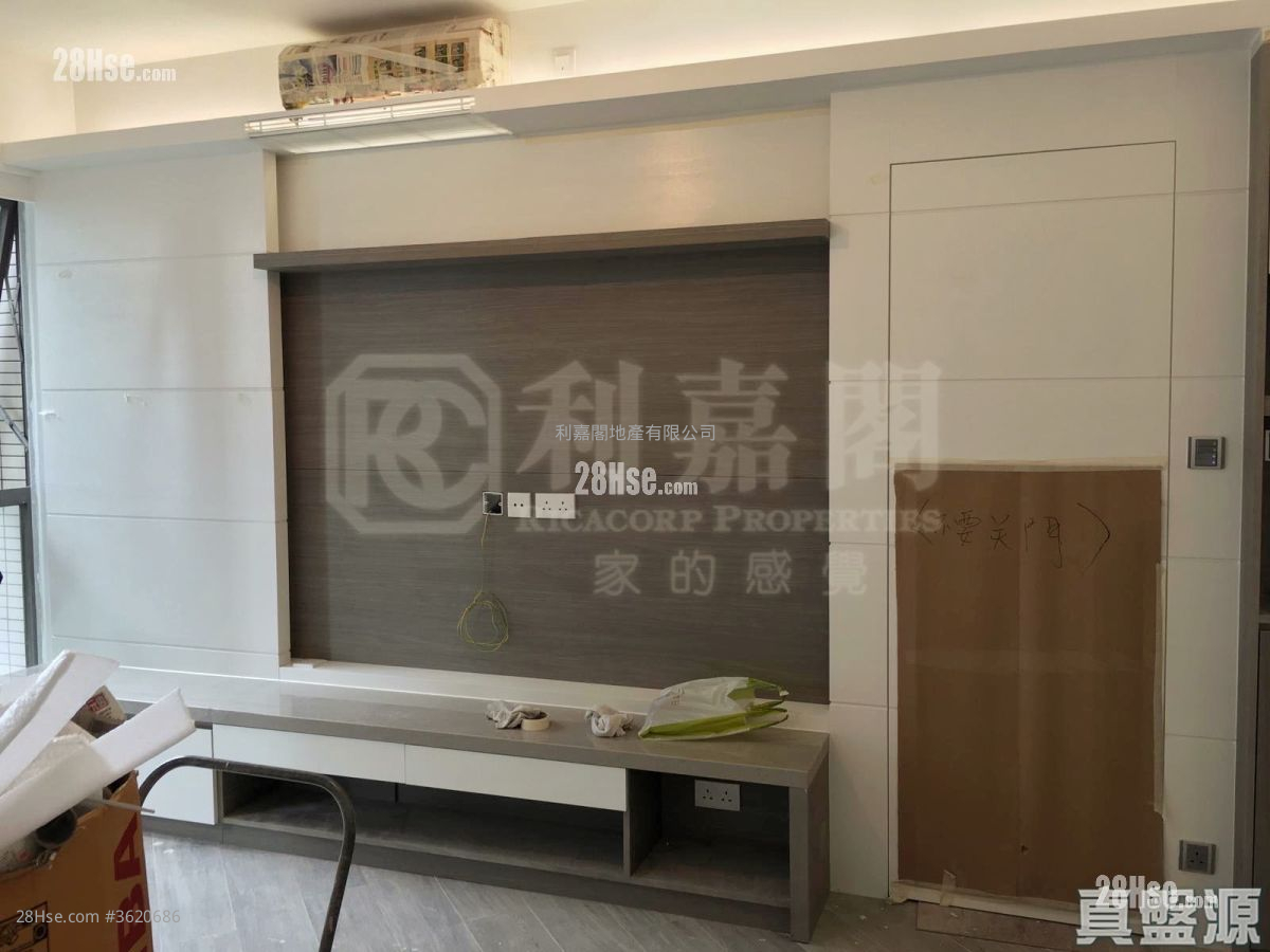 The Visionary Rental 3 Bedrooms , 2 Bathrooms 1,159 ft² The Visionary Rental 3 Bedrooms , 2 Bathrooms 1,159 ft²