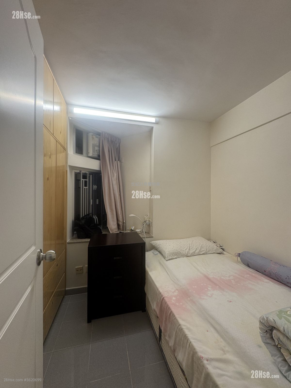 Wah Ming Est Sell 2 Bedrooms , 1 Bathroom 489 ft² Wah Ming Est Sell 2 Bedrooms , 1 Bathroom 489 ft²