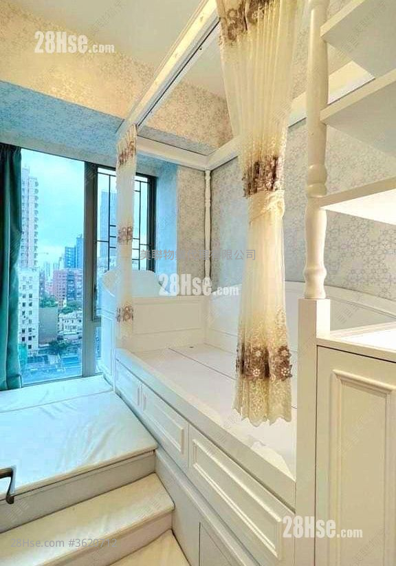 8 Lasalle Rental 5+ Bedrooms , 3 Bathrooms 1,850 ft² 8 Lasalle Rental 5+ Bedrooms , 3 Bathrooms 1,850 ft²