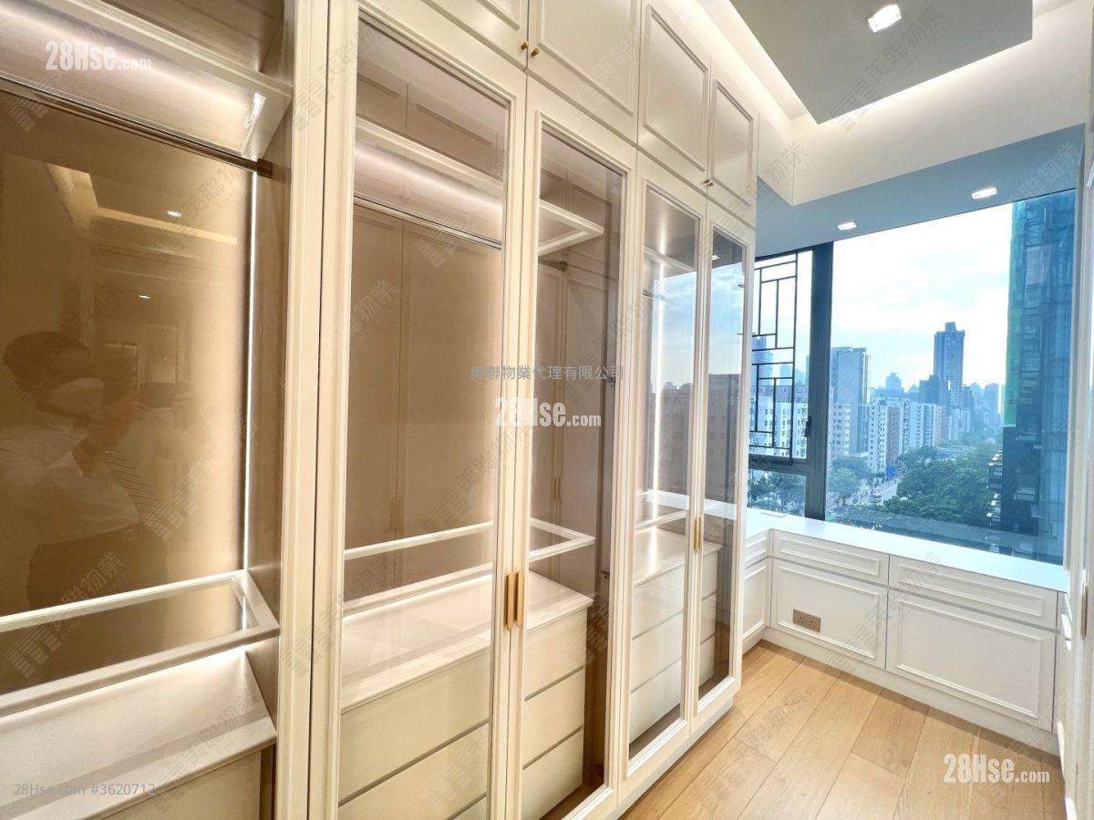 8 Lasalle Rental 5+ Bedrooms , 3 Bathrooms 1,850 ft² 8 Lasalle Rental 5+ Bedrooms , 3 Bathrooms 1,850 ft²