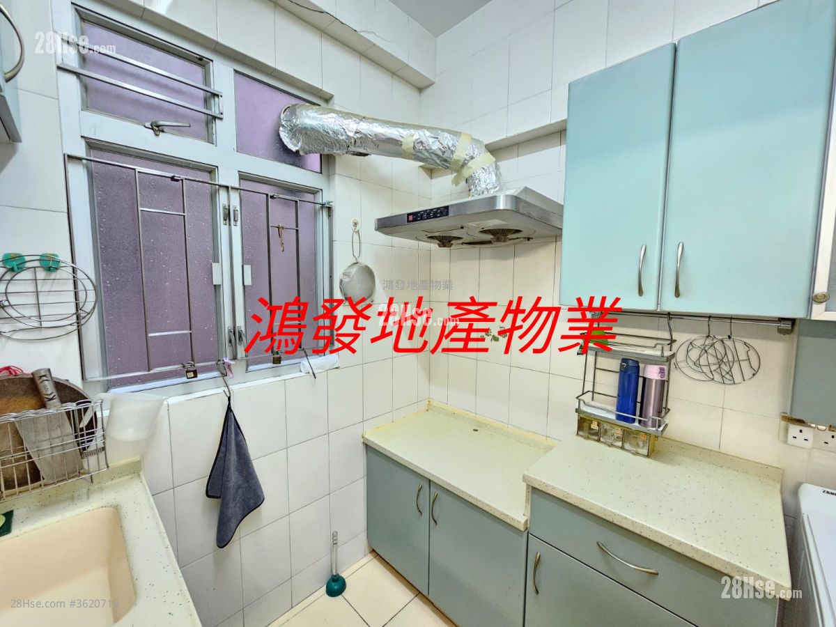 Ka Wui Building Sell 2 Bedrooms , 1 Bathroom 417 ft² Ka Wui Building Sell 2 Bedrooms , 1 Bathroom 417 ft²