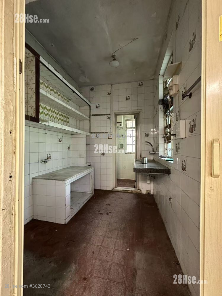 35 Ki Lung Street Rental 3 Bedrooms , 1 Bathroom 300 ft² 35 Ki Lung Street Rental 3 Bedrooms , 1 Bathroom 300 ft²