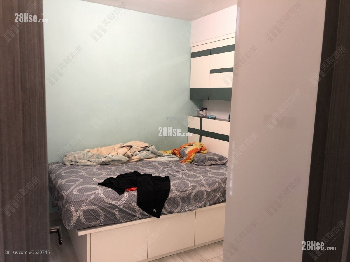 Sun Yuen Long Centre Sell 3 Bedrooms , 1 Bathroom 639 ft² Sun Yuen Long Centre Sell 3 Bedrooms , 1 Bathroom 639 ft²