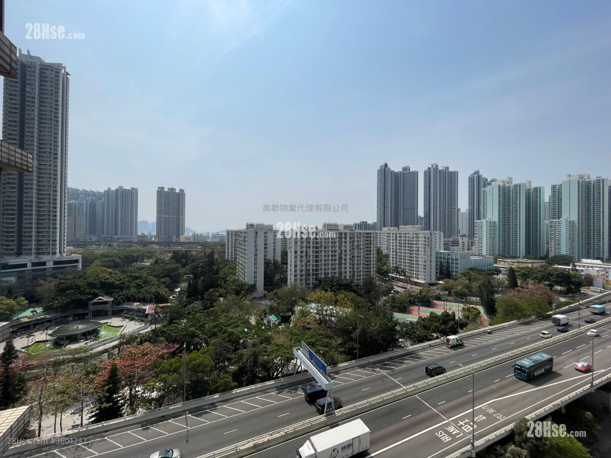 Oceanic View Sell 2 Bedrooms , 1 Bathroom 442 ft²