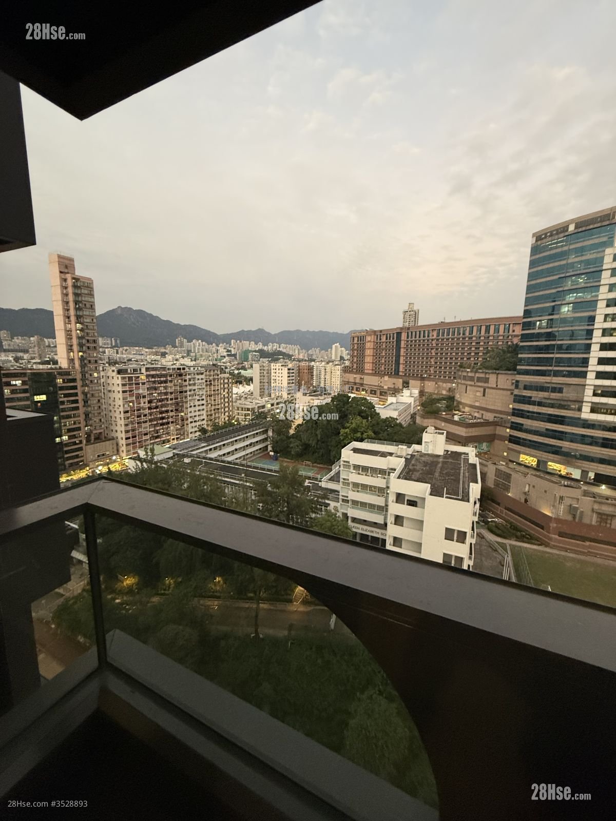 Elize Park Rental 2 Bedrooms , 1 Bathroom 326 ft² Elize Park Rental 2 Bedrooms , 1 Bathroom 326 ft²