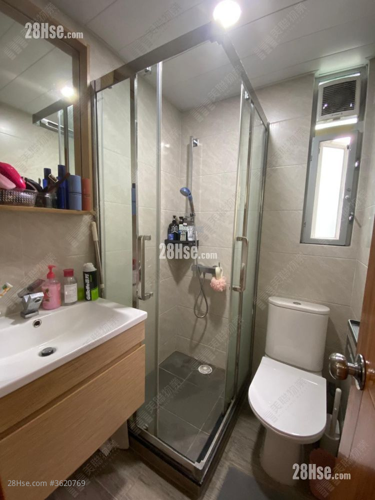 Ho Shun Yee Building Sell 2 Bedrooms , 1 Bathroom 268 ft² Ho Shun Yee Building Sell 2 Bedrooms , 1 Bathroom 268 ft²