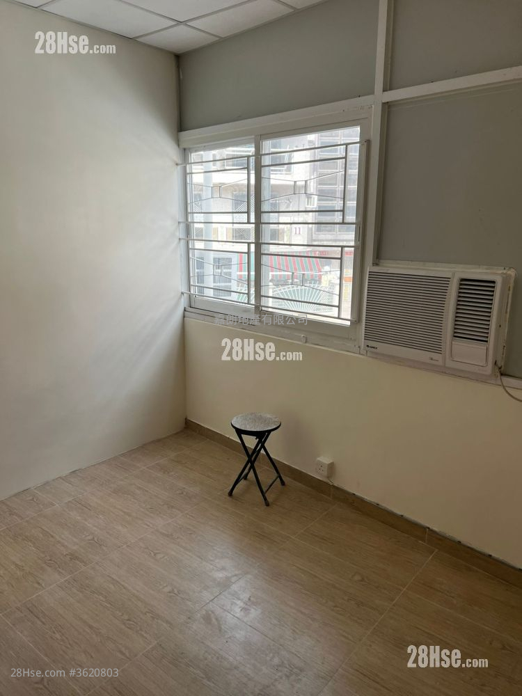 村屋 租盤 2 房 , 1 浴室 450 平方呎 村屋 租盤 2 房 , 1 浴室 450 平方呎