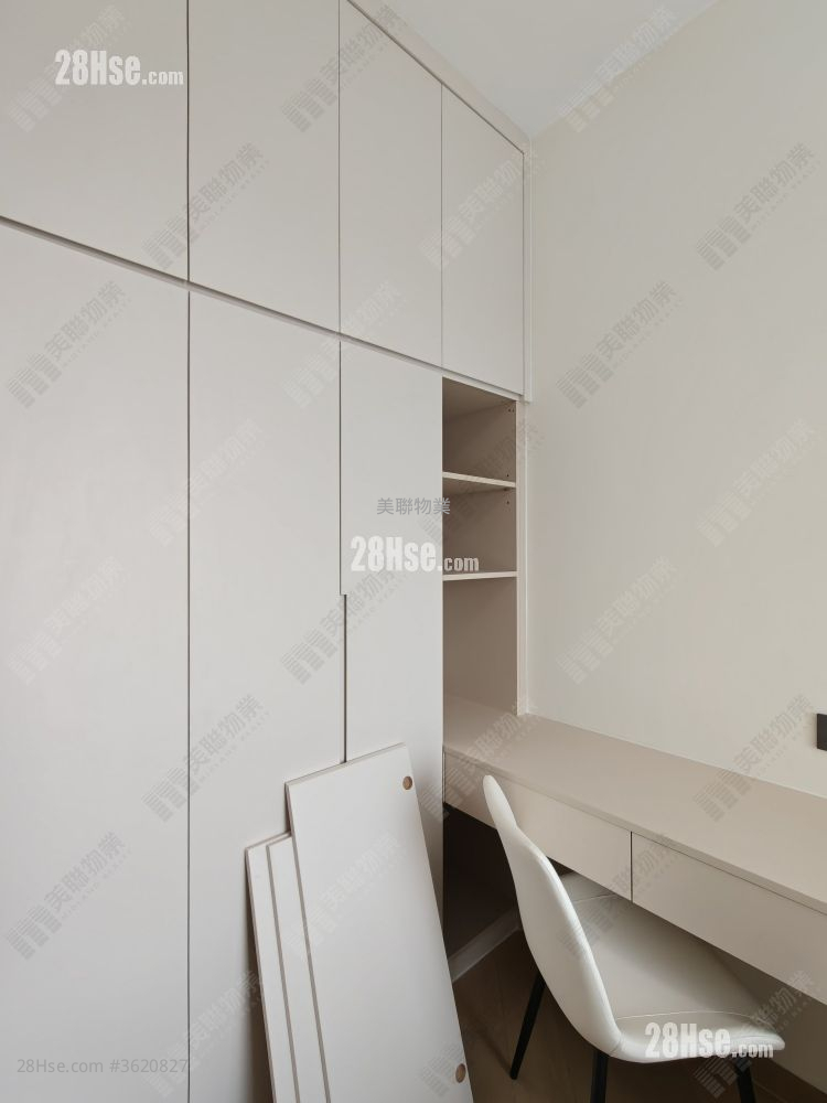 Grand Mayfair  Rental 2 Bedrooms , 1 Bathroom 352 ft² Grand Mayfair  Rental 2 Bedrooms , 1 Bathroom 352 ft²