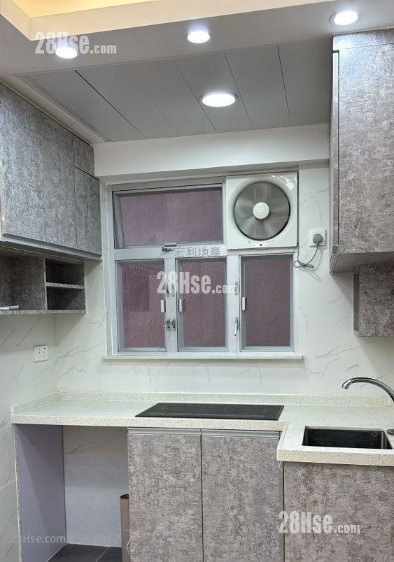 Kin Yip Building Rental Studio , 1 Bathroom 257 ft²