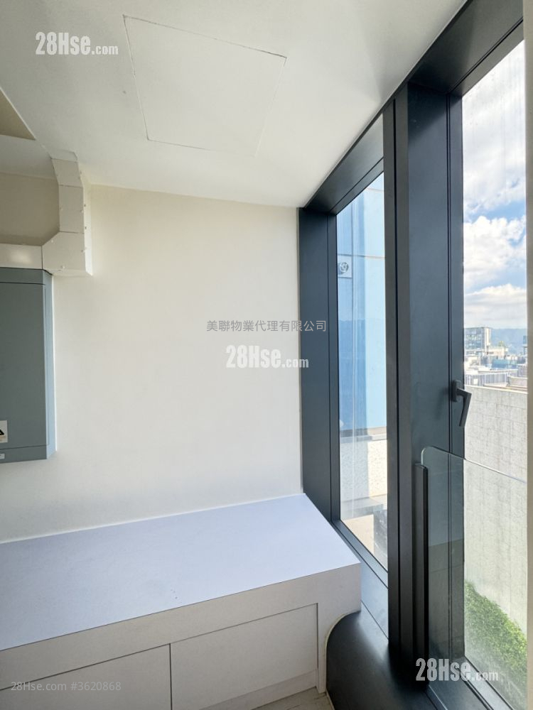 La Vetta Sell 3 Bedrooms 2,100 ft² La Vetta Sell 3 Bedrooms 2,100 ft²