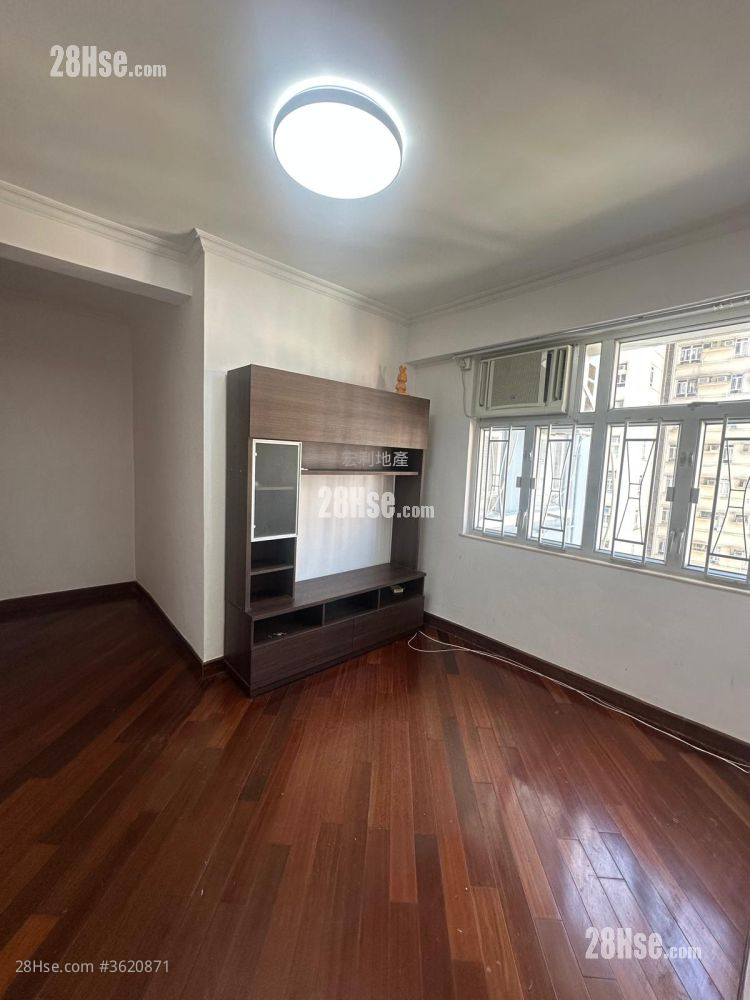 Walton Estate Rental 465 ft² Walton Estate Rental 465 ft²