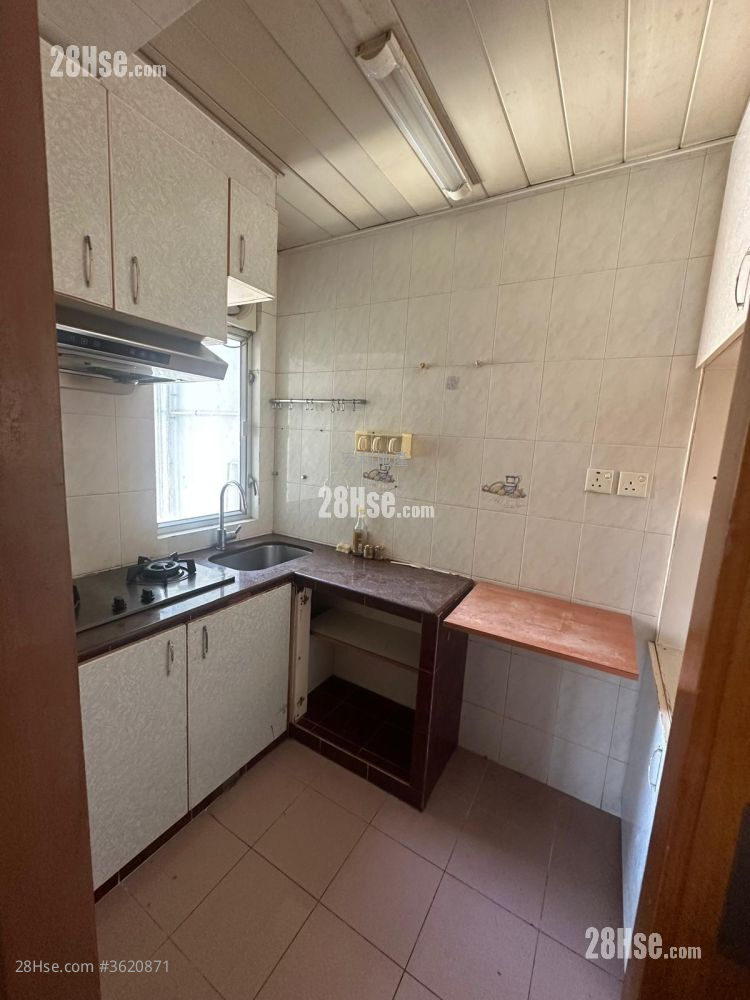 Walton Estate Rental 465 ft² Walton Estate Rental 465 ft²