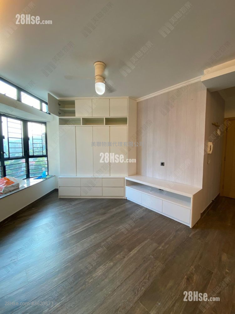 New Town Plaza Sell 3 Bedrooms , 2 Bathrooms 640 ft² New Town Plaza Sell 3 Bedrooms , 2 Bathrooms 640 ft²