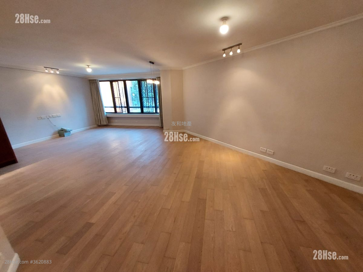 Sunderland Estate Rental 3 Bedrooms , 2 Bathrooms 1,912 ft² Sunderland Estate Rental 3 Bedrooms , 2 Bathrooms 1,912 ft²