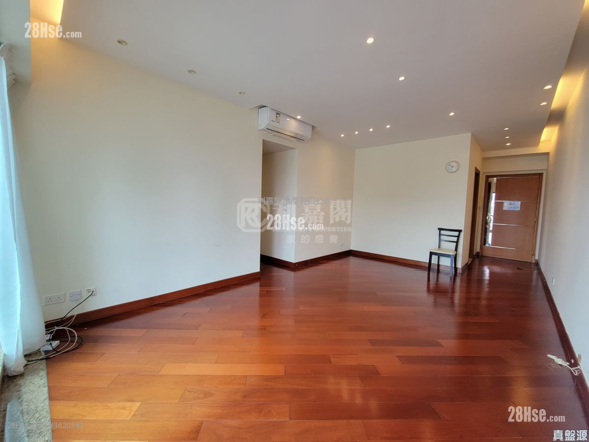 The Arch Sell 3 Bedrooms , 2 Bathrooms 953 ft² The Arch Sell 3 Bedrooms , 2 Bathrooms 953 ft²