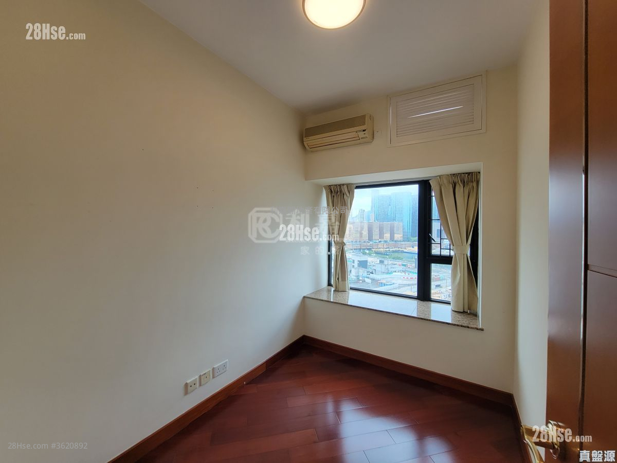 The Arch Sell 3 Bedrooms , 2 Bathrooms 953 ft² The Arch Sell 3 Bedrooms , 2 Bathrooms 953 ft²