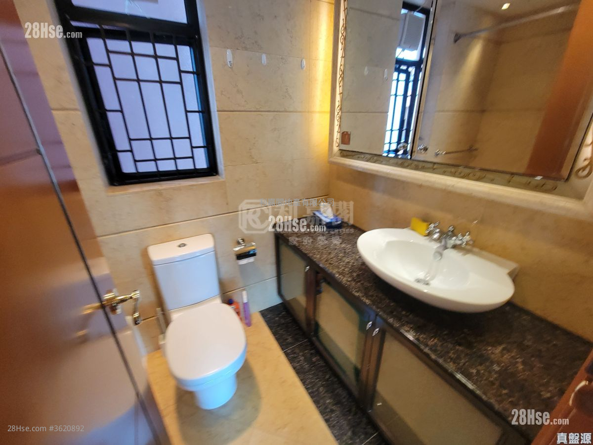 The Arch Sell 3 Bedrooms , 2 Bathrooms 953 ft² The Arch Sell 3 Bedrooms , 2 Bathrooms 953 ft²