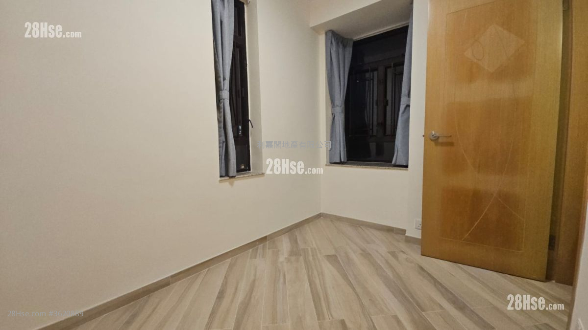 Kornhill Rental 3 Bedrooms , 2 Bathrooms 766 ft² Kornhill Rental 3 Bedrooms , 2 Bathrooms 766 ft²